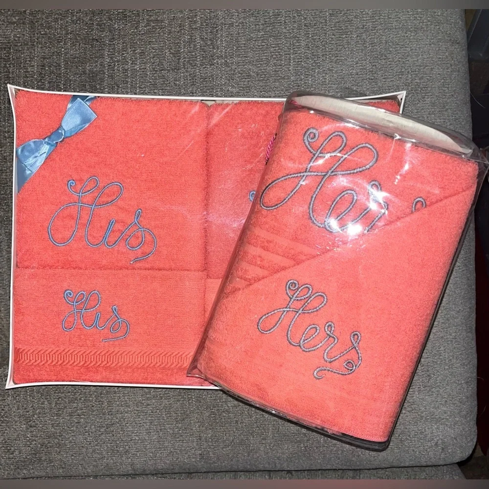 1950s 1960s DEADSTOCK Vintage Coral Pink His Hers Blue Terry Gift Towel Bath Set